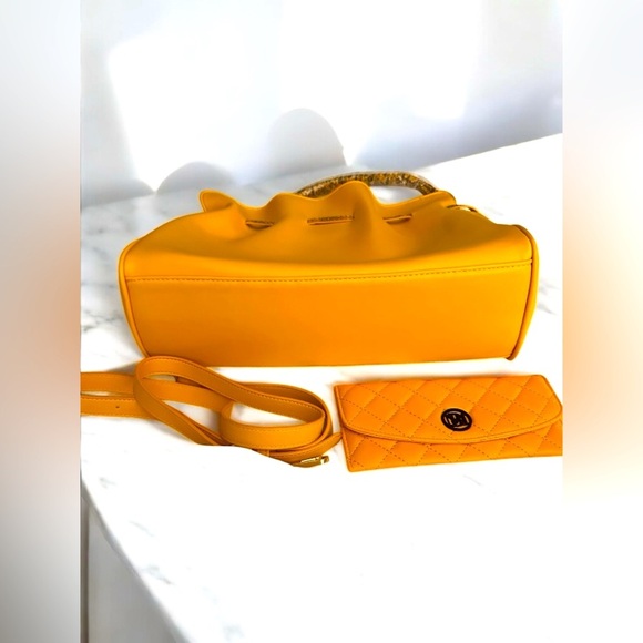 BADGLEY MISCHKA MARIGOLD COLLECTION NWT - Picture 4 of 7